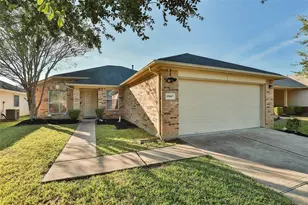 15807 Sarasam Creek Ct, Cypress, TX 77429 - Photo 2