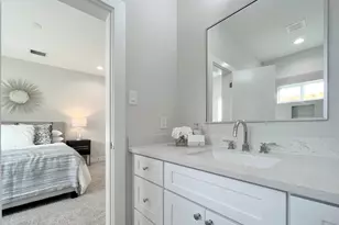 8318 Curry Rd, Houston, TX 77093 - Photo 8