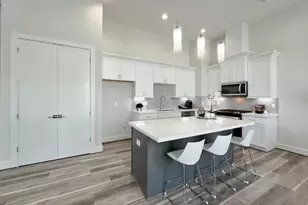 8318 Curry Rd, Houston, TX 77093 - Photo 18