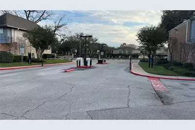 11002 Hammerly Boulevard #169, Houston, TX 77043 - Photo 32