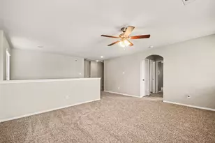 13211 Barrington Oaks Cir, Houston, TX 77044 - Photo 10