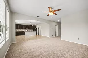 13211 Barrington Oaks Cir, Houston, TX 77044 - Photo 8