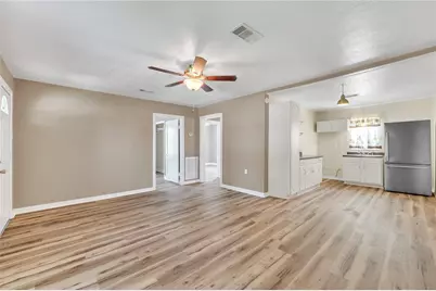 322 N Logan Street, Texas City, TX 77590 - Photo 12