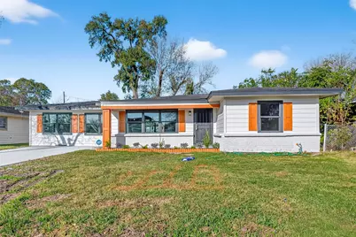 5707 Lyndhurst Drive, Houston, TX 77033 - Photo 1