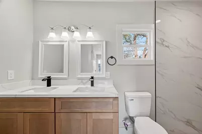 5707 Lyndhurst Drive, Houston, TX 77033 - Photo 22