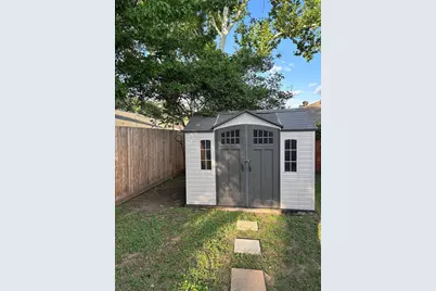 13814 Piping Rock Lane, Houston, TX 77077 - Photo 16