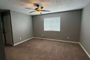 306 Flora Vista Dr, Houston, TX 77598 - Photo 10