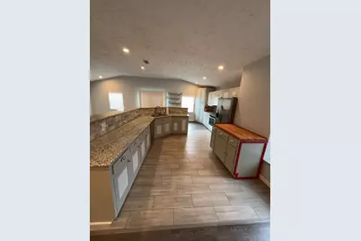 306 Flora Vista Drive, Houston, TX 77598 - Photo 6