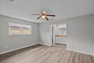 310 Windward Dr, League City, TX 77573 - Photo 14
