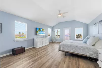 223 Kona Drive, Tiki Island, TX 77554 - Photo 24