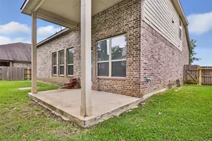 910 S Chamfer Way, Crosby, TX 77532 - Photo 6
