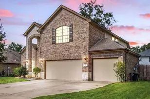 910 S Chamfer Way, Crosby, TX 77532 - Photo 1