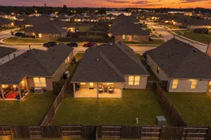 714 Allana Ln, Alvin, TX 77511 - Photo 12