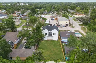 7805 Farnsworth St, Houston, TX 77022 - Photo 22