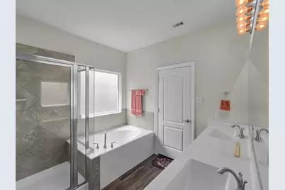 398 Shoreview Drive, Conroe, TX 77303 - Photo 20
