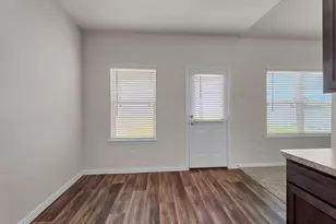 398 Shoreview Dr, Conroe, TX 77303 - Photo 14