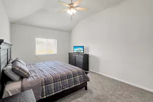 398 Shoreview Dr, Conroe, TX 77303 - Photo 16