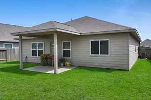 398 Shoreview Dr, Conroe, TX 77303 - Photo 4