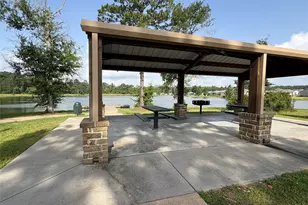 398 Shoreview Dr, Conroe, TX 77303 - Photo 30