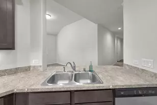 398 Shoreview Dr, Conroe, TX 77303 - Photo 12