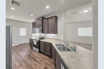 398 Shoreview Drive, Conroe, TX 77303 - Photo 10