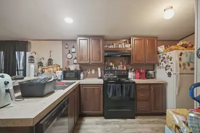 1006 W Toledo Street, Seadrift, TX 77983 - Photo 10
