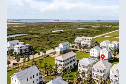 802 Beachtown Passage, Galveston, TX 77550 - Photo 6