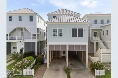 802 Beachtown Passage, Galveston, TX 77550 - Photo 2