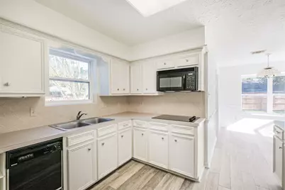 20410 Prince Edward Court, Humble, TX 77338 - Photo 8