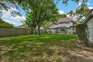 1639 Fall Valley Dr, Houston, TX 77077 - Photo 44