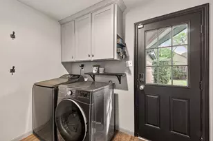 1639 Fall Valley Dr, Houston, TX 77077 - Photo 22