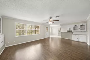 1123 Marne Ln, Houston, TX 77090 - Photo 6