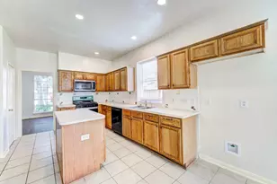 8510 Nashwood Ct, Houston, TX 77040 - Photo 12