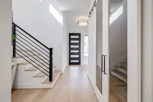 1306 Crocker St, Houston, TX 77019 - Photo 2