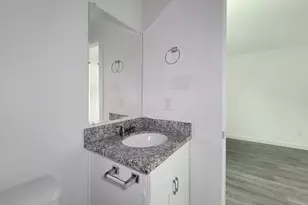 8122 Sterlingshire St, Houston, TX 77078 - Photo 20