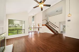2206 Greencove Ln, Sugar Land, TX 77479 - Photo 6