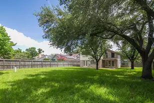 2206 Greencove Ln, Sugar Land, TX 77479 - Photo 28