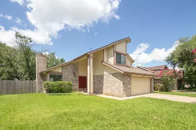2206 Greencove Lane, Sugar Land, TX 77479 - Photo 2