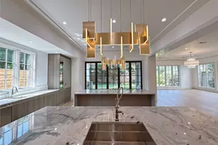 3818 Drake St, Houston, TX 77005 - Photo 12