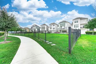 2022 Groveland Glen Dr, Houston, TX 77051 - Photo 36