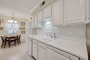14191 Misty Meadow Ln, Houston, TX 77079 - Photo 14