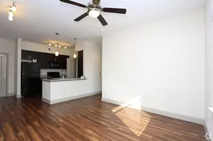 8520 Madie Dr, Houston, TX 77022 - Photo 16