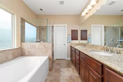 310 Regal Court, Bellville, TX 77418 - Photo 16