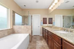 310 Regal Ct, Bellville, TX 77418 - Photo 16