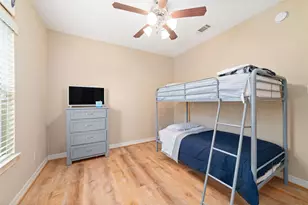 310 Regal Ct, Bellville, TX 77418 - Photo 20