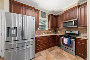 310 Regal Ct, Bellville, TX 77418 - Photo 12