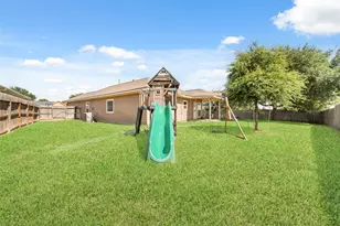 310 Regal Ct, Bellville, TX 77418 - Photo 26