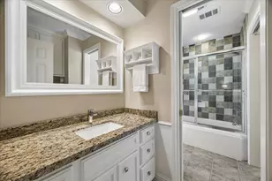 12122 Kimberley Ln, Houston, TX 77024 - Photo 24
