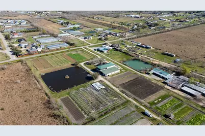 7954 County Road 121, Rosharon, TX 77583 - Photo 1