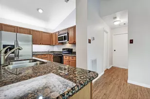 15 Tulip Hill Ct, The Woodlands, TX 77380 - Photo 8